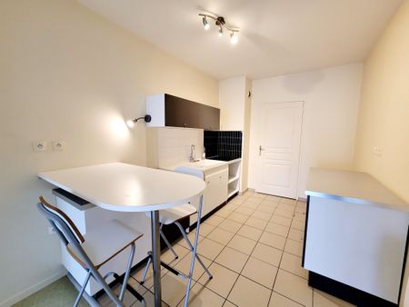 Location Appartement 2 pièces 66m² BOULOGNE SUR MER 62200 - Photo 4