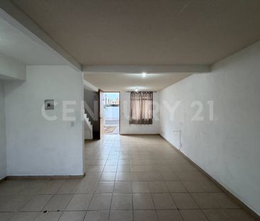 CASA EN RENTA EN PASEOS DEL PEDREGAL QUERÉTARO - Photo 1