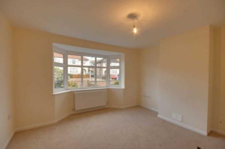 2 bedroom bungalow to rent - Photo 2