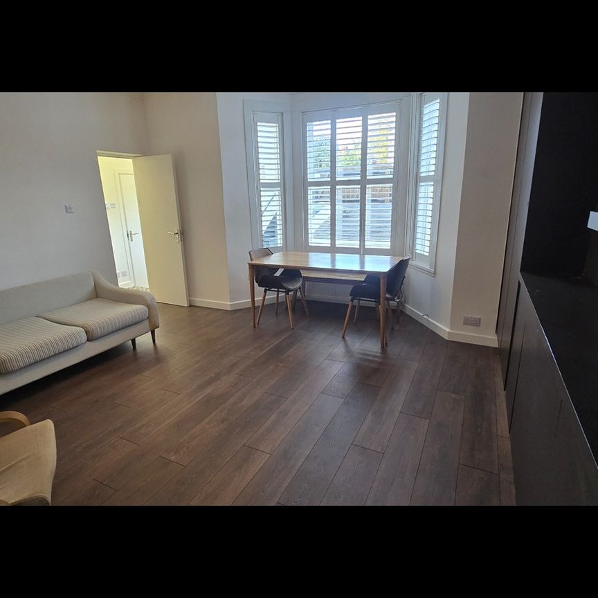 1 Bed Flat, Trinity Road, SW17 - Photo 1