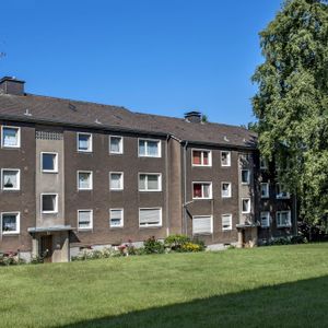 Erdgeschoß in Hagen-Vorhalle - 3-Zimmer-Wohnung mit Dusche - Photo 2
