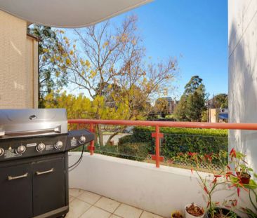 2 Bedroom Apartment In Ideal Location - Photo 1