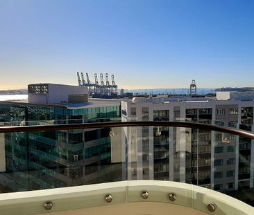 Amazing Antipodean Apartment - Photo 2