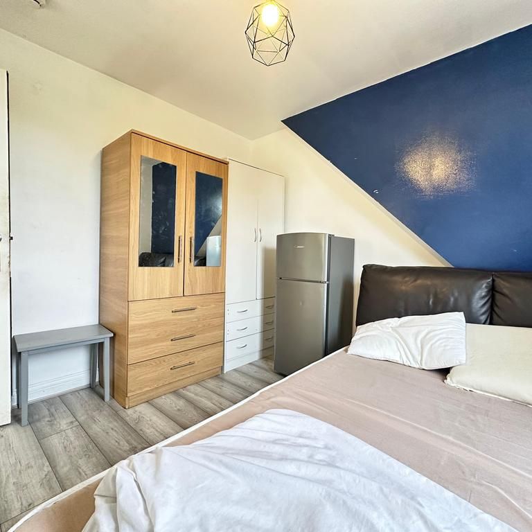 4 bedroom maisonette to rent - Photo 1