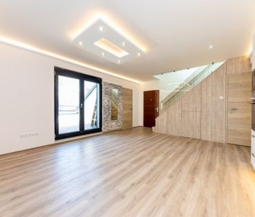 Modern duplex apartment for rent - Photo 1