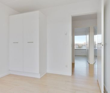 Moderne bolig, med stor lækker altan - Photo 6