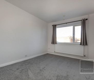 2 bedroom semi-detached house to rent - Photo 4