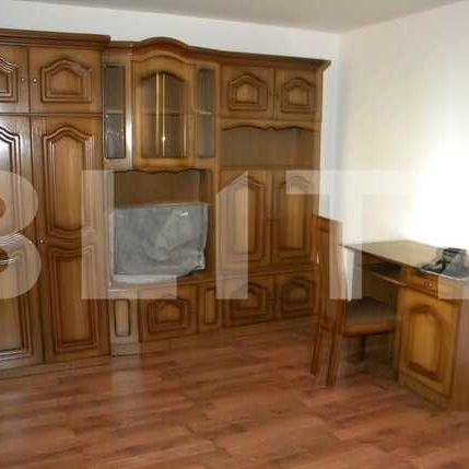 1 camera, 30 mp, demisol, la prima inchiriere, parcare, zona UMF, totul NOU! - Photo 1