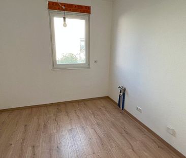 **VERMIETET** Lichtdurchflutete Wohnung mit eigenem Garten, Garage und Pkw-Stellplatz - Photo 3