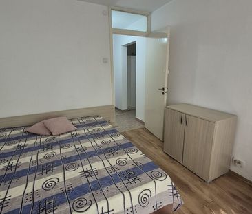Berceni, metrou Aparatorii Patriei, - Photo 5