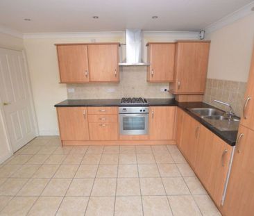 2 Bedroom Terraced House - Photo 5