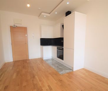 Northfield House, Southend On Sea, Essex, SS2 - Photo 2