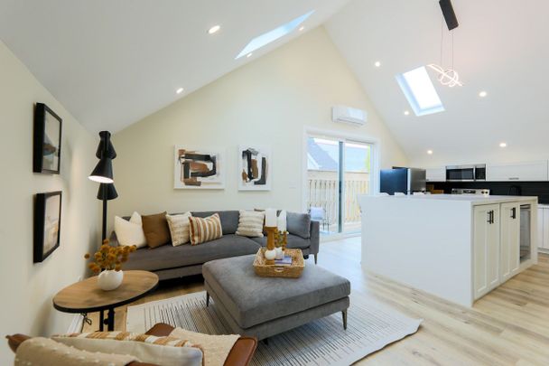 For Lease - 6 Luttrell Avenue Unit# 2nd Floor, Toronto, Ontario - Photo 1