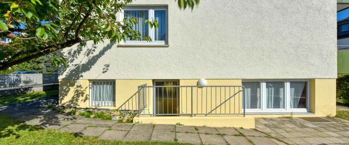 +++ eigener Zugang - Souterrain mit Terrasse - an einen Nichtraucher - Einbauküche-Übernahme möglich +++ - Photo 1