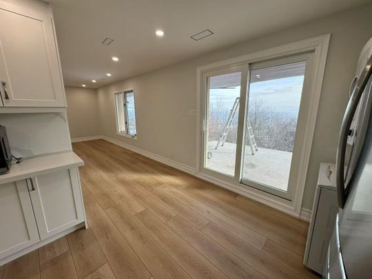 For Lease - 11 Redland Crescent, Toronto, Ontario - Photo 1