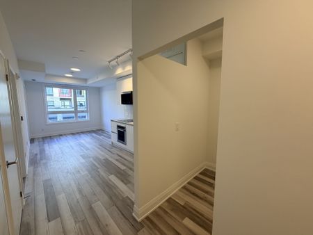 For Lease - 3250 Carding Mill Trail Unit# 220, Oakville, Ontario - Photo 5