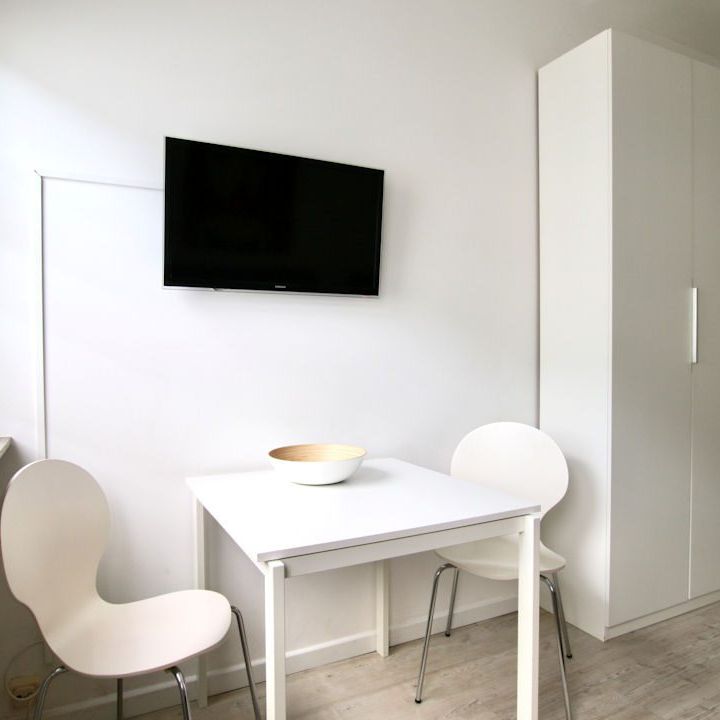 Belgisches Viertel: Modern möbliertes Apartment in bester Lage! - Photo 1