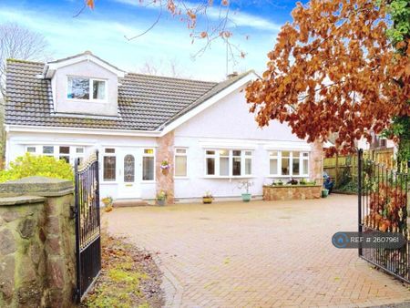 6 bedroom detached house to rent - Photo 5