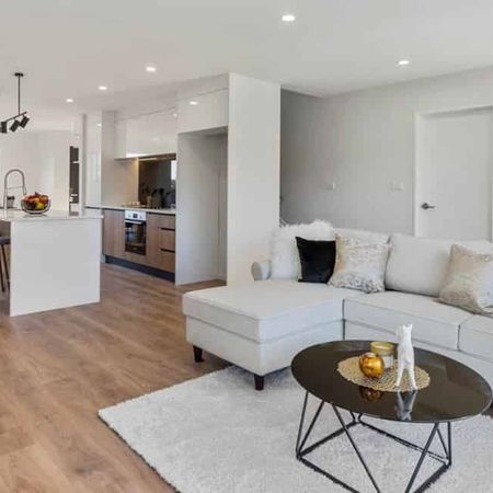 A Home Looked After by Landlords Who Truly Care! - Photo 3