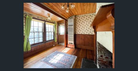 Charming Brick Terrace with Heritage Character! - Photo 4