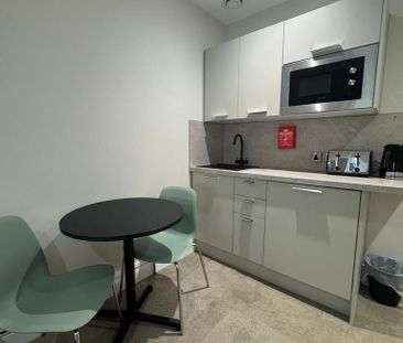 1 bedroom property to rent - Photo 2