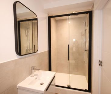 1 bedroom in a house share to rent - Photo 5