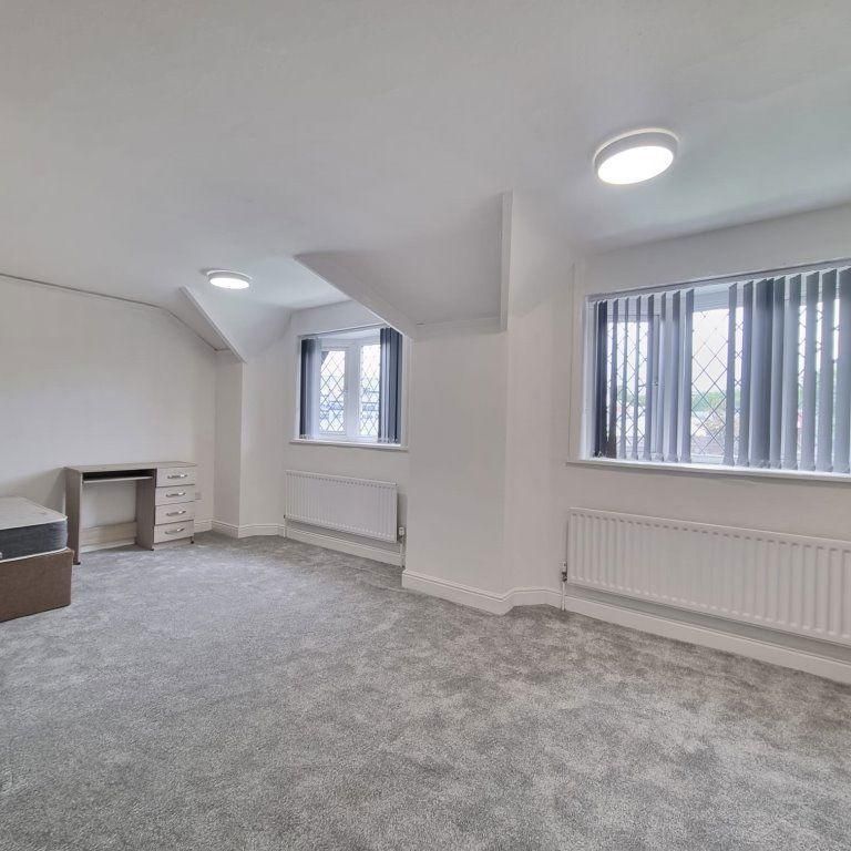 5 bedroom apartment to rent - Photo 1