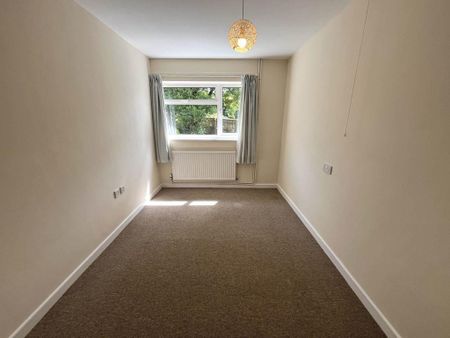 2 bedroom bungalow to rent - Photo 2