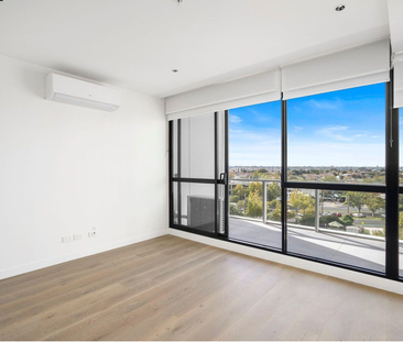 Positioned in the vibrant heart of Essendon, this stylish apartment... - Photo 6