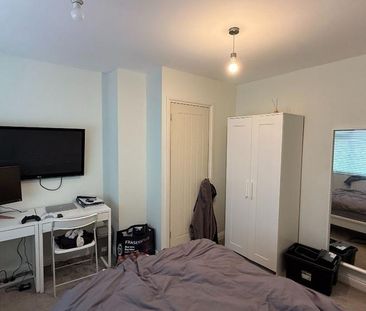 4 bedroom detached house to rent - Photo 5