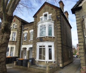Available 2 Bed Flat - Ground Floor - Photo 1