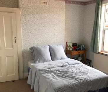 Room in a Shared House, Ravenshurst Avenue, NW4 - Photo 2