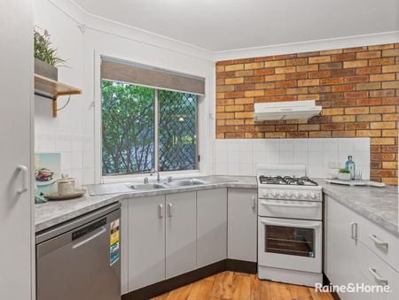 Modern Comfort & Peaceful Living - Photo 3