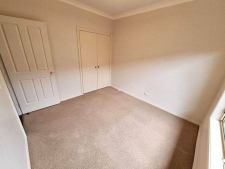 2/21 Hart Street, Airport West VIC 3042 - Photo 5
