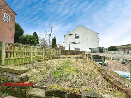 3 bed terraced house to rent in Howson Road, Deepcar, S36 - Photo 5