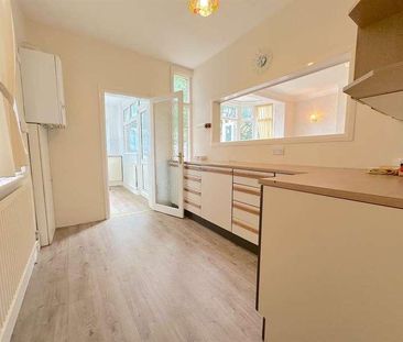 Madeira Road, London, N13 - Photo 5