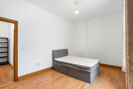 3 Bed Flat, Wellington Road, BN2 - Photo 3