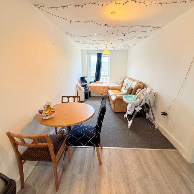 Newton Road, Yeovil, Somerset - Photo 1