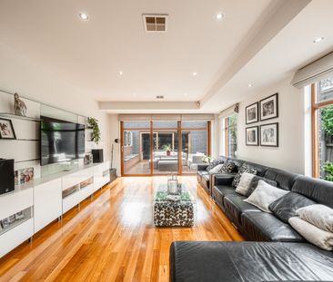 9A Charles Street, Ascot Vale VIC 3032 - Photo 2