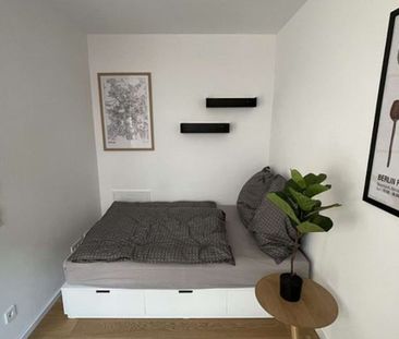 Avinguda Meridiana, Barcelona, Catalonia - Photo 4