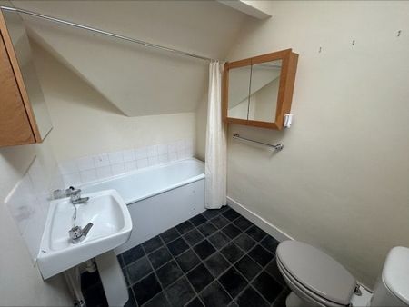 Bridge Street, Evesham, WR11 - Photo 2