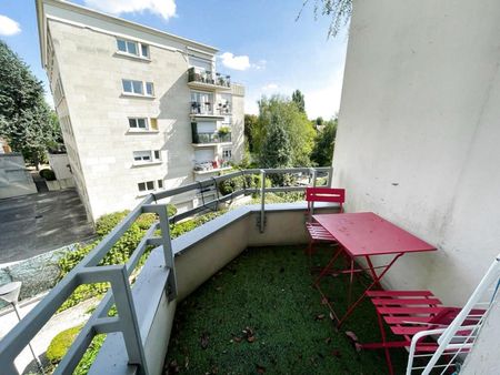 Beau Studio Meublé de 30m² - JOINVILLE LE PONT - Photo 4