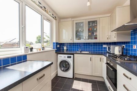 2 bedroom flat to rent - Photo 5