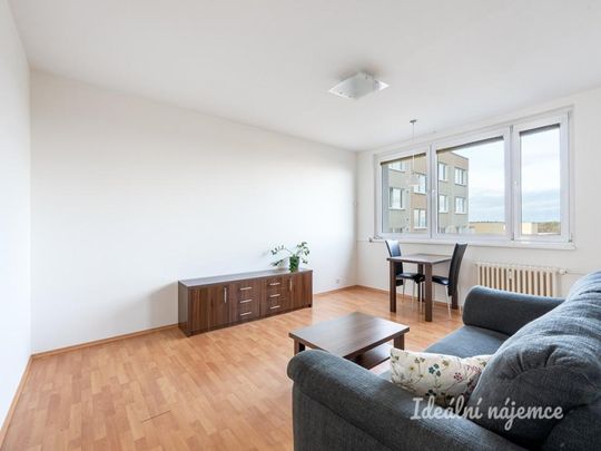 Pronájem bytu 3+1 70 m2 - Photo 1
