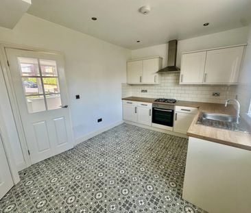 2 bedroom House To Let - Photo 4