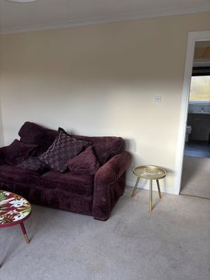 2 Bed Flat, Innellan Gardens, G20 - Photo 1
