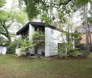 Außergewöhnliches Architektenhaus mit viel Platz! - Foto 1