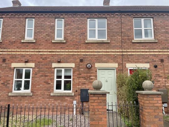2 bedroom terraced house to rent - Photo 1