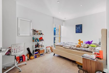 3 Bedroom 2 Bathroom Flat1501 - Photo 5