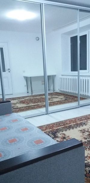 Garsoniera Domenii vis a vis de parcul Ciresarii - Fotografie 1